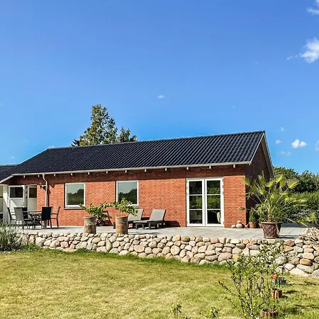 3 Bedroom In Semesterbostad Tranekær